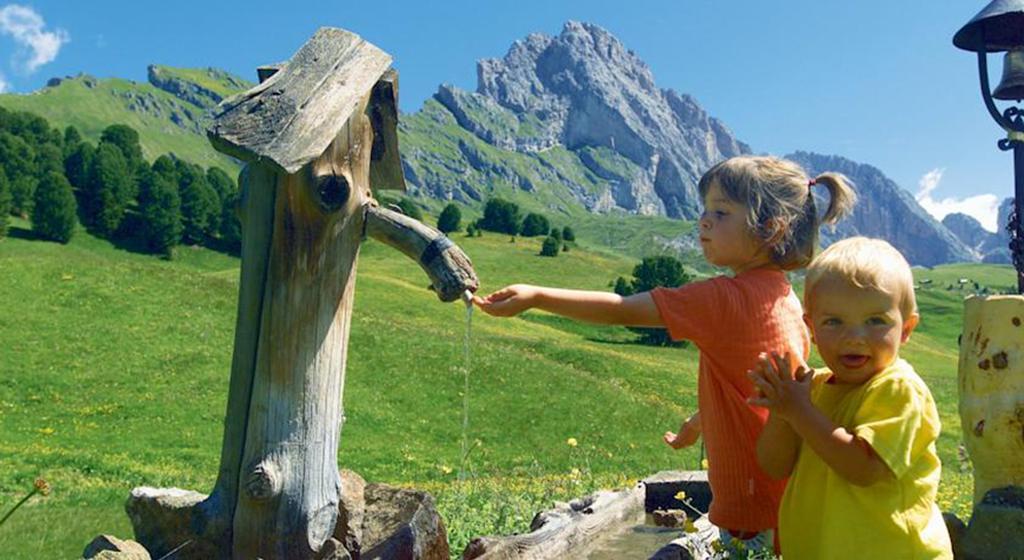 Hotel Meisules Selva di Val Gardena Eksteriør bilde